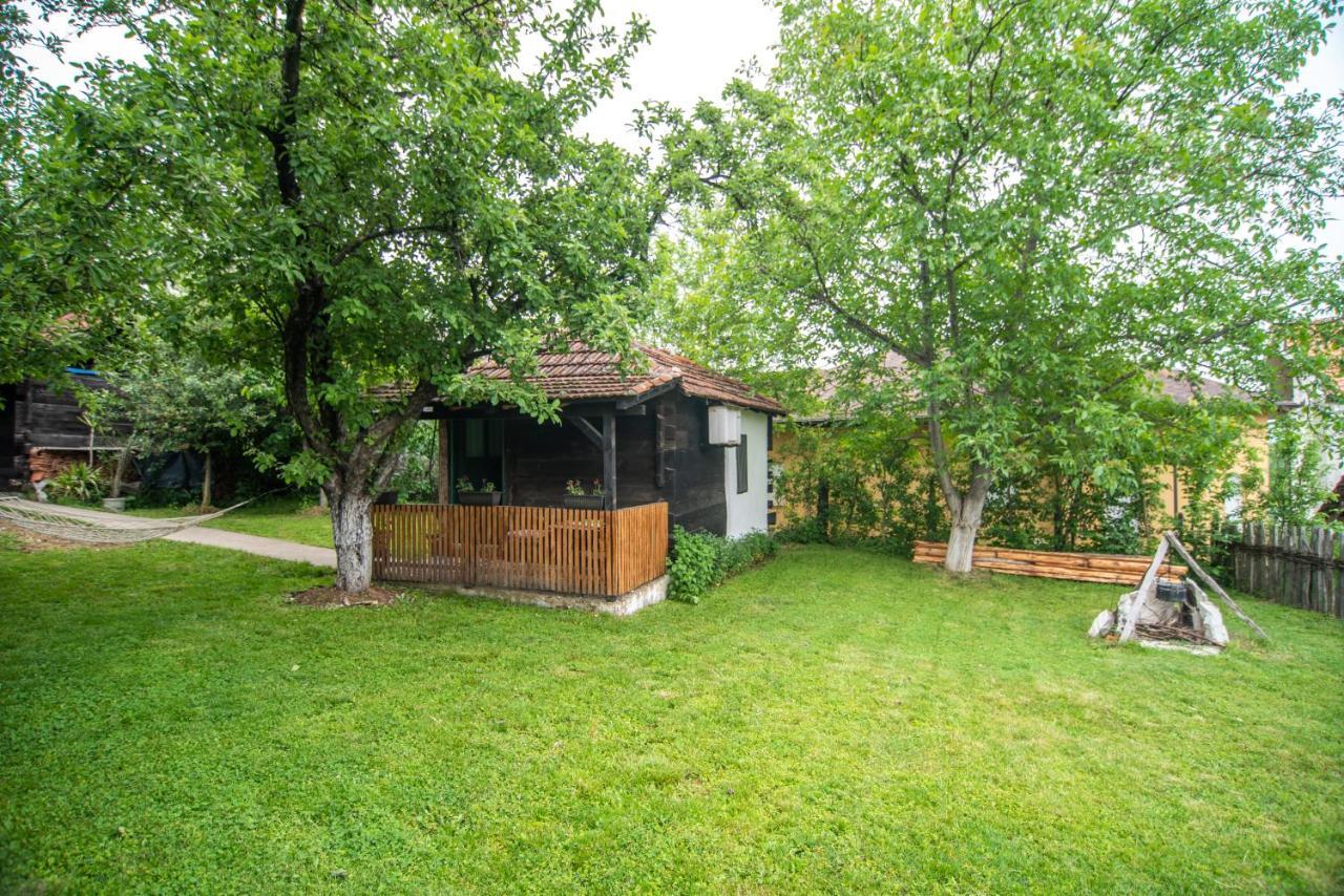 Lodge Morava วรินรัชกา บานยา ภายนอก รูปภาพ